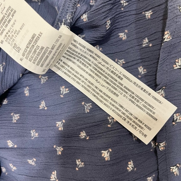 Brand new Women's Long Sleeve Tops Casual Blouses - Picture 4 of 6